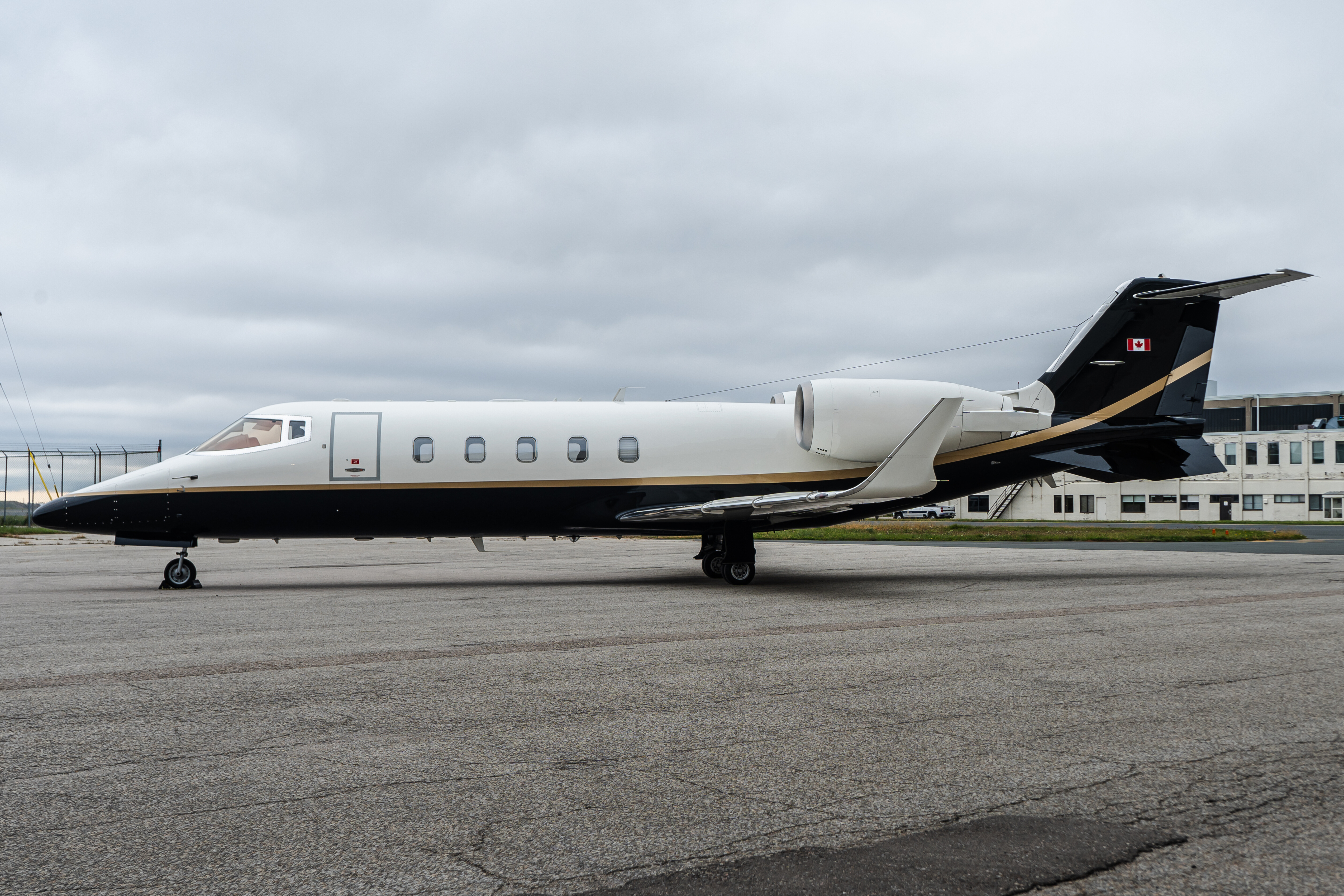 Learjet 60 Charter