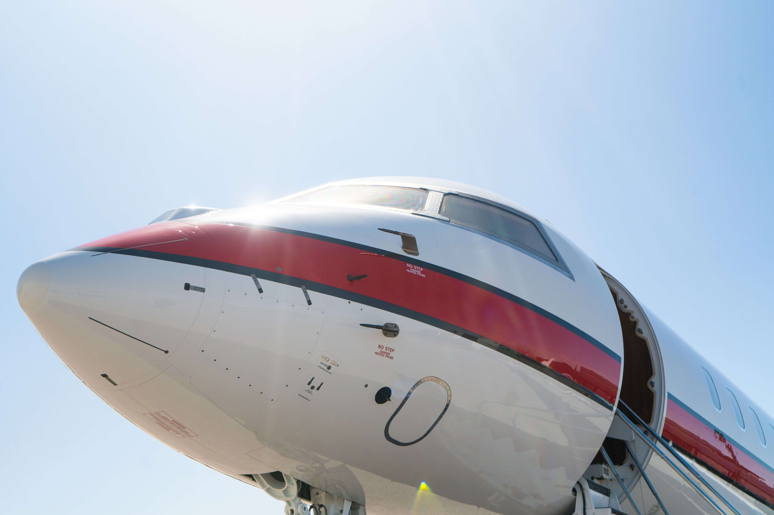 Bombardier Challenger Exterior Nose