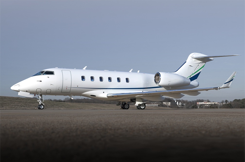 Challenger 300 2012 Exterior