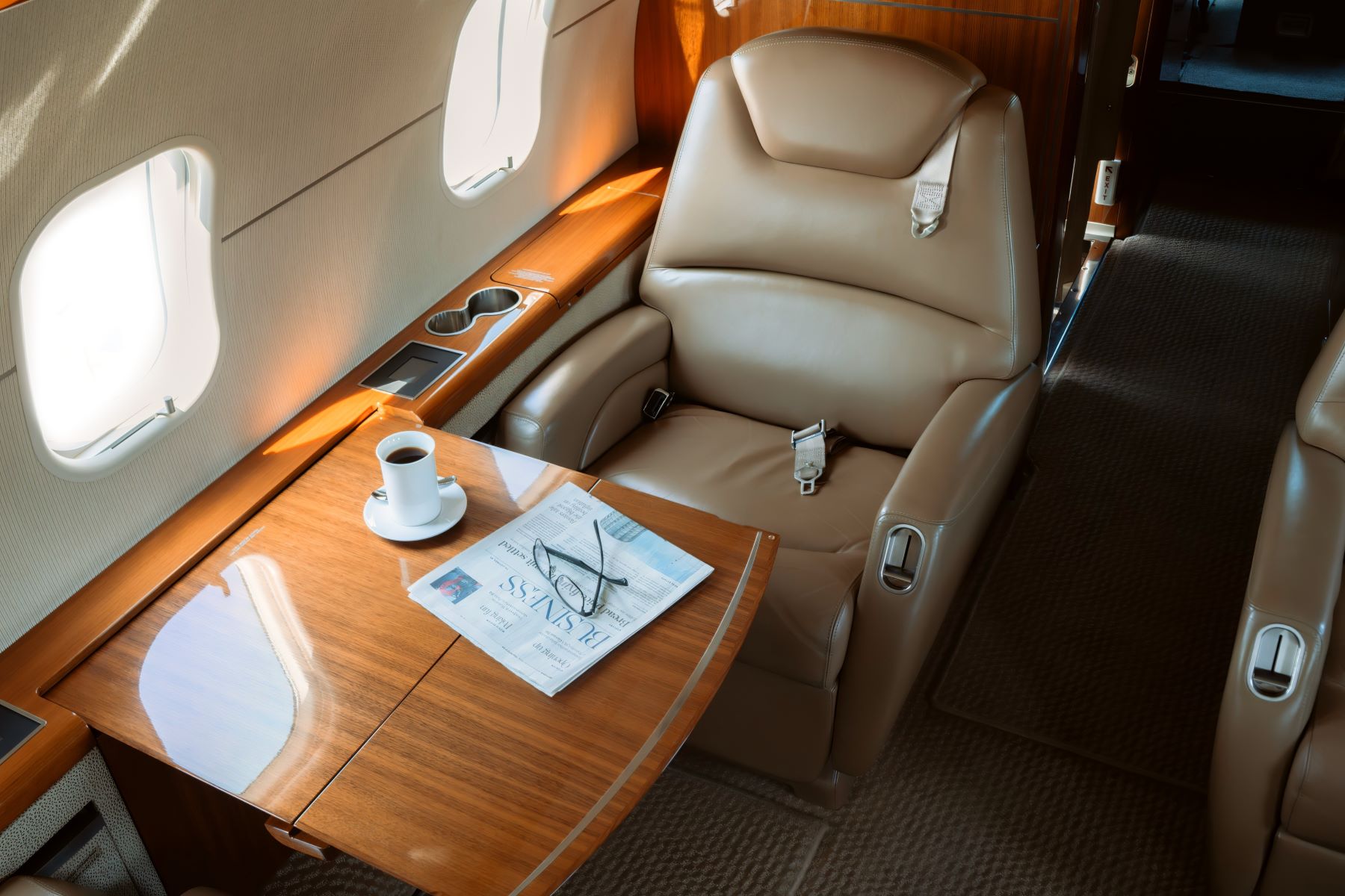 Challenger 300 Charter Business