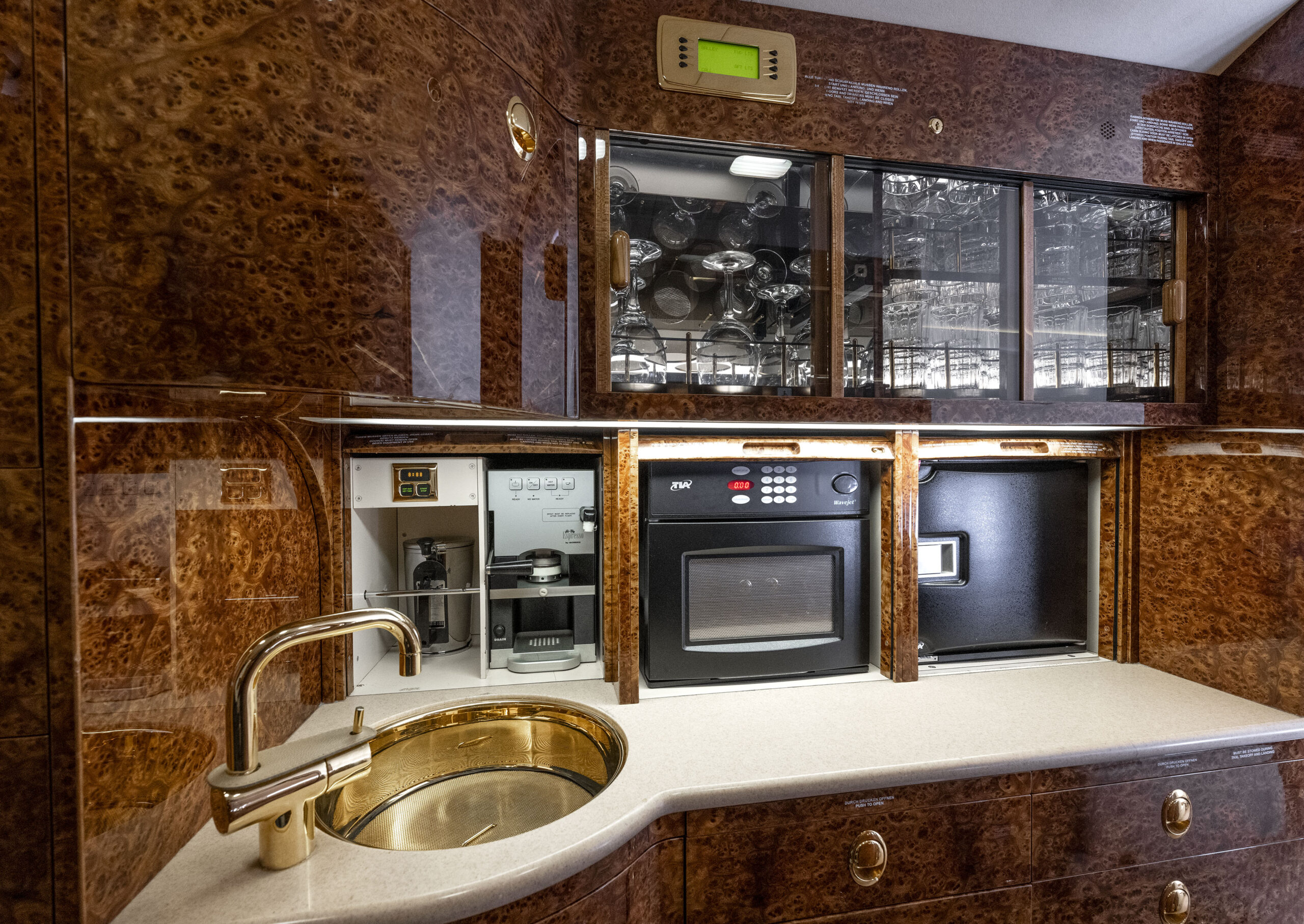Dasault Falcon 2000EX - Full Galley Details